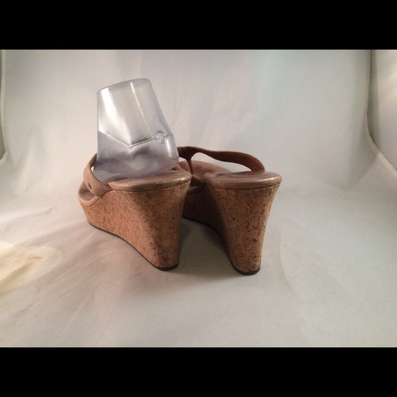 Ugg Natassia Cork Wedge Thong Platform Sandals - Picture 7 of 8